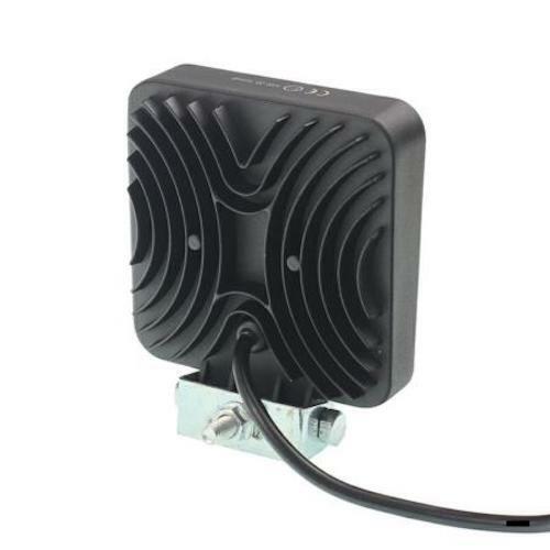 LED ARBEITSLEUCHTE, 9 LED 10-30 V, 9x3WATT ALU,TRAKTOR FENDT,CASE,JOHN DEERE